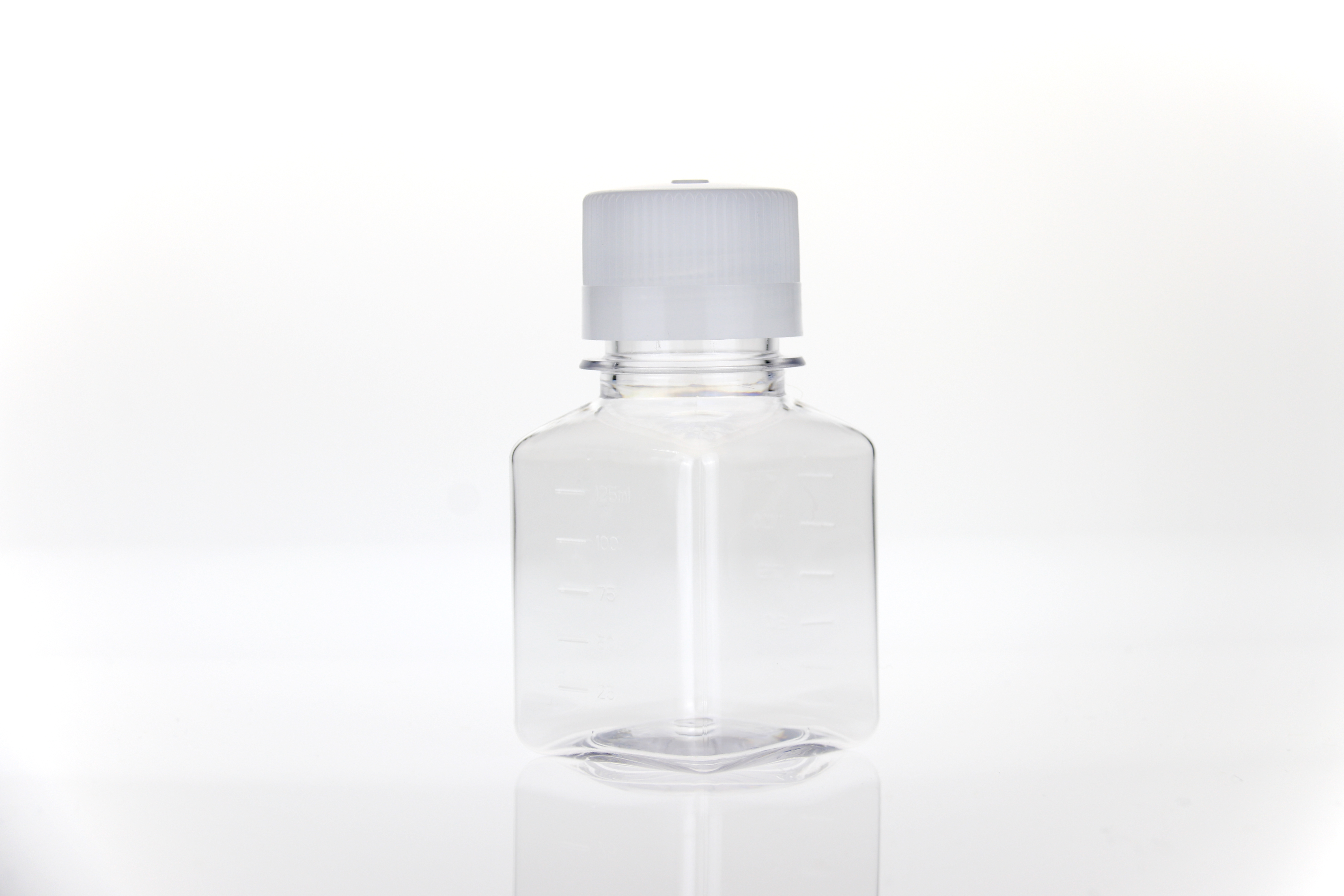 125mL Square media bottle